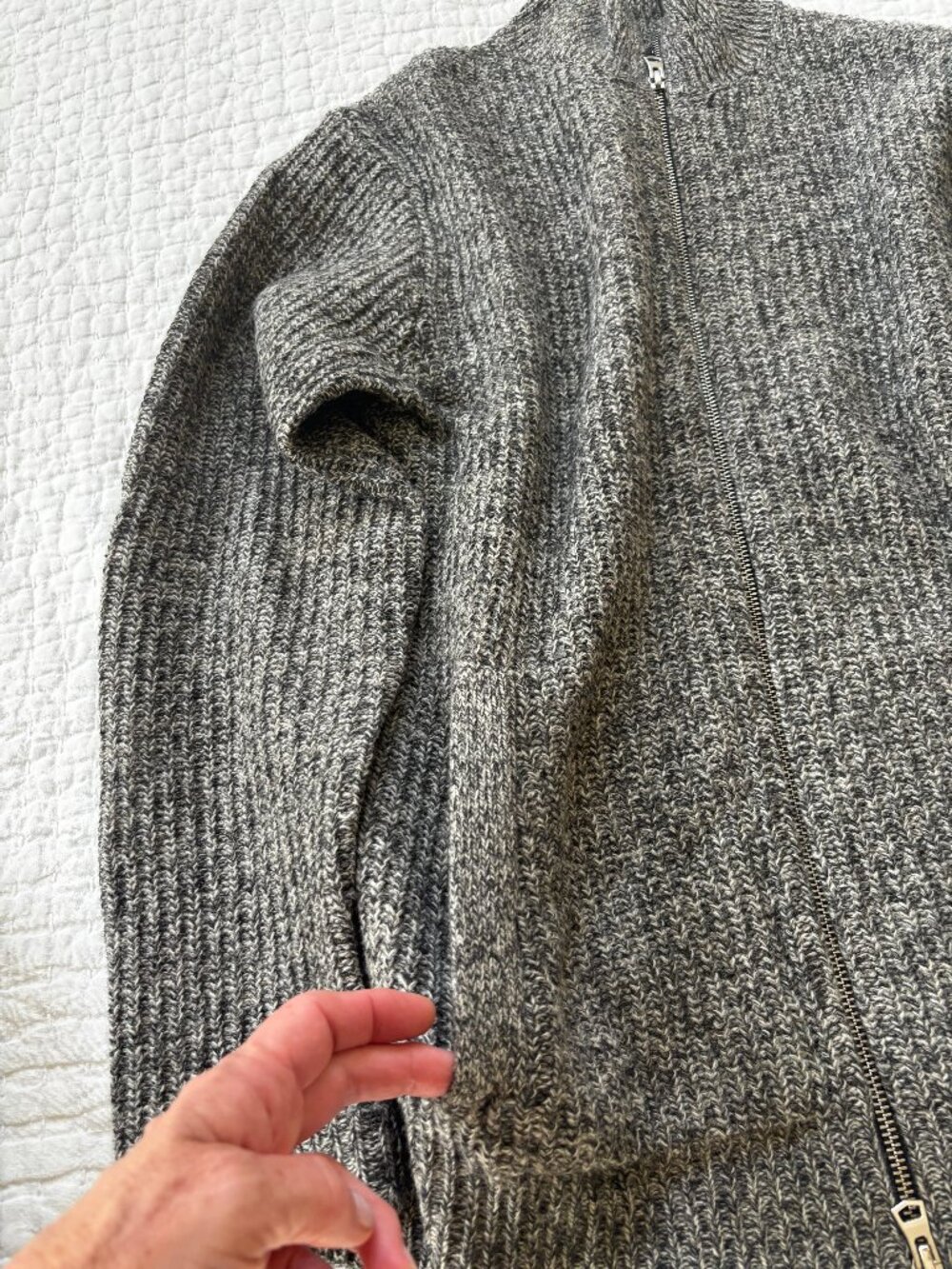 Theory zip-front men's cardigan sweater, medium - Picture 6 of 7